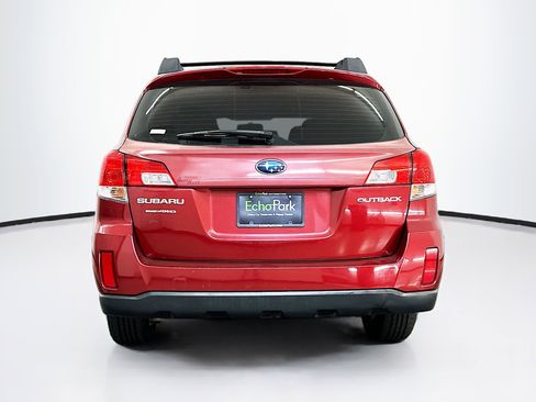 Used 2014 Subaru Outback 2.5i w/ Alloy Wheel Package image 7