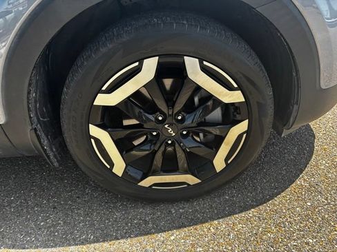 Used 2023 Kia Telluride S w/ S Sunroof Package AWD/4WD image 16