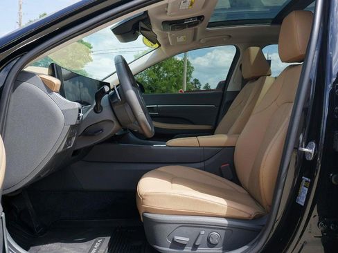 Used 2025 Hyundai Sonata Limited FWD image 22