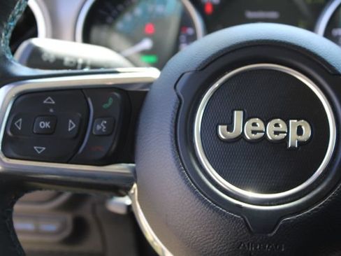 Used 2022 Jeep Wrangler Unlimited Rubicon 4xe w/ Cold Weather Group AWD/4WD image 21