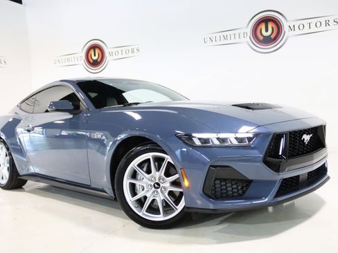 Used 2024 Ford Mustang GT Premium image 6