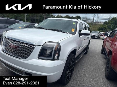 Used 2008 GMC Yukon XL Denali AWD/4WD image 3