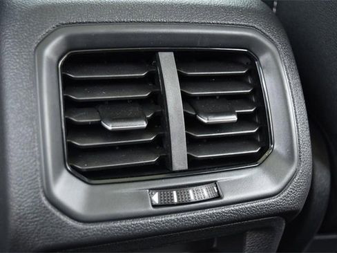 New 2025 Volkswagen Taos SEL image 23