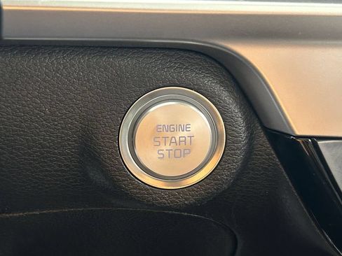 Used 2024 Kia Telluride S w/ S Sunroof Package FWD image 20