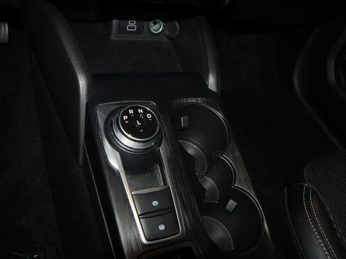 Used 2025 Ford Escape SE w/ Class II Trailer Tow Package FWD image 18