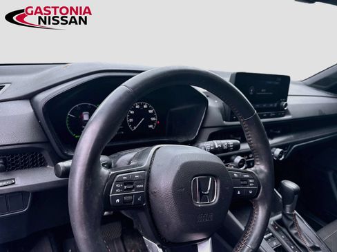 Used 2023 Honda CR-V Sport image 9
