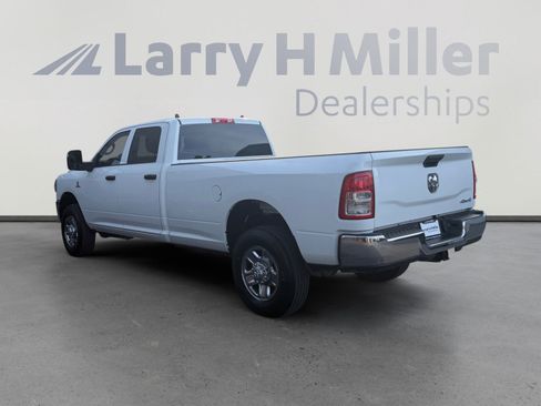 Used 2024 RAM 3500 Tradesman w/ Chrome Appearance Group image 3