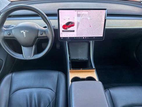 Used 2017 Tesla Model 3 Long Range image 14