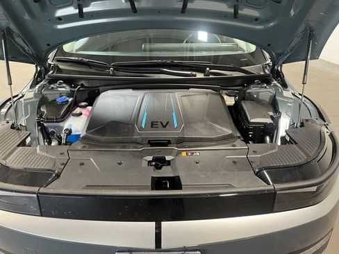 Used 2024 Hyundai Ioniq 5 SE RWD image 9