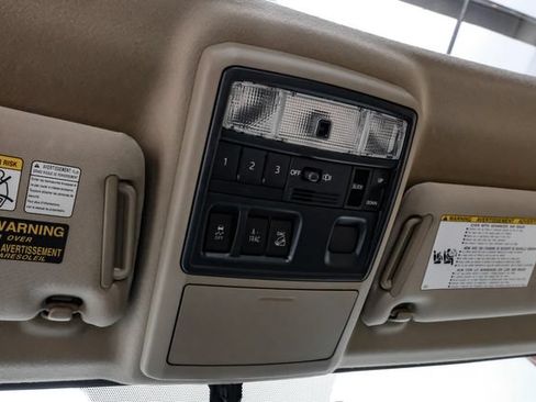 Used 2016 Toyota 4Runner SR5 Premium AWD/4WD image 31