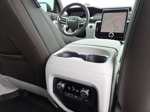 New 2026 GMC Acadia Denali w/ Super Cruise Package FWD image 25
