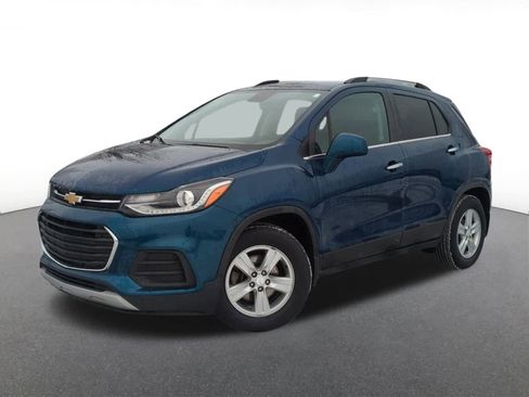 Used 2019 Chevrolet Trax LT w/ Driver Confidence Package image 1