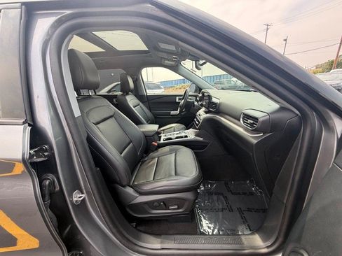 Certified 2023 Ford Explorer XLT w/ Equipment Group 202A AWD/4WD image 13
