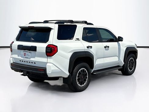 Used 2025 Toyota 4Runner TRD Off-Road Premium AWD/4WD image 5