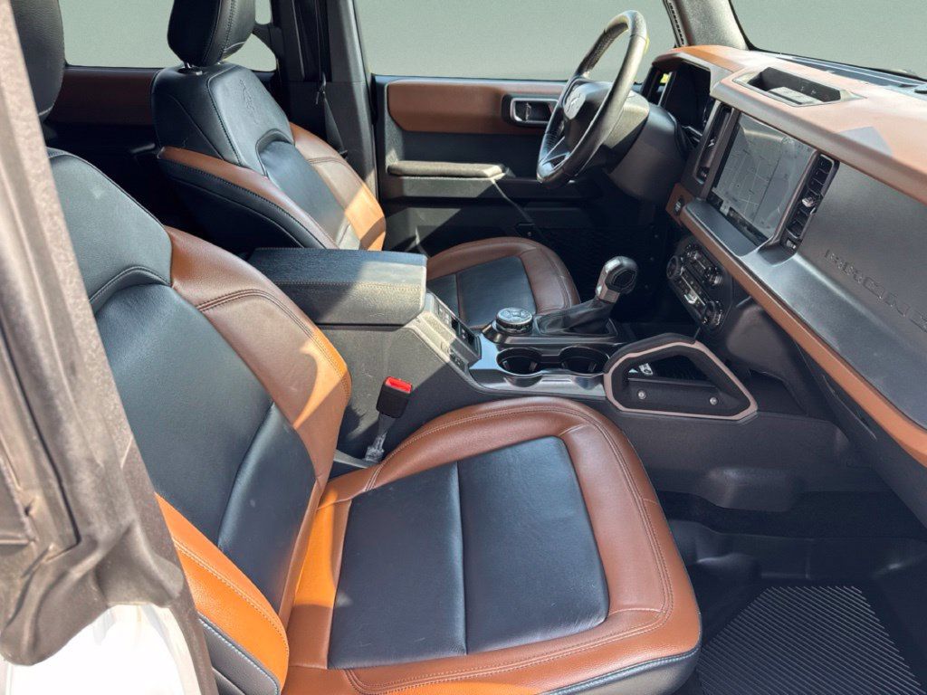 Used 2024 Ford Bronco Outer Banks AWD/4WD image 24
