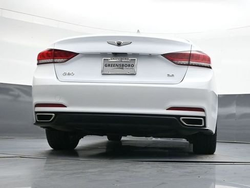 Used 2017 Genesis G80 3.8 RWD image 34