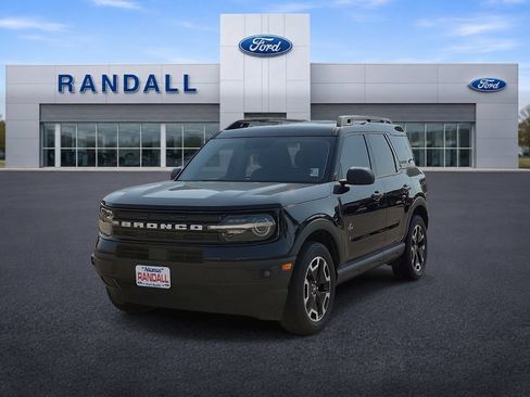 Used 2024 Ford Bronco Sport Outer Banks w/ Tech Package AWD/4WD image 2