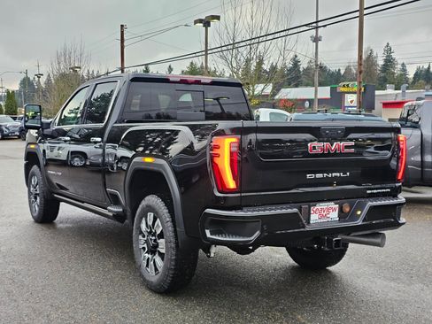 New 2026 GMC Sierra 2500 Denali w/ Denali Reserve Package image 5