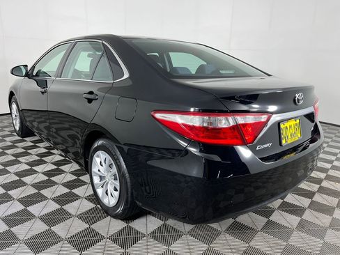 Used 2015 Toyota Camry XLE image 8