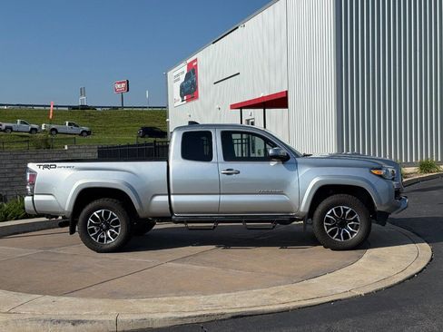 Certified 2022 Toyota Tacoma TRD Sport w/ Technology Package RWD image 2