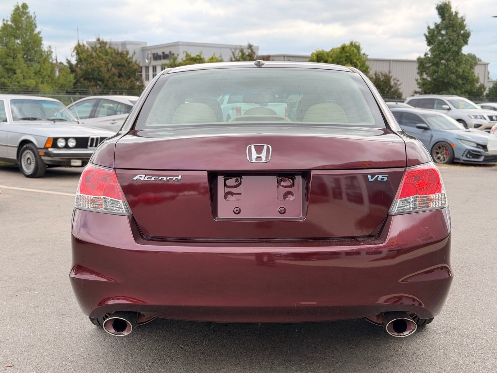 Used 2010 Honda Accord EX-L image 8