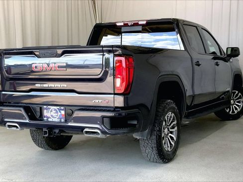 Used 2023 GMC Sierra 1500 AT4 w/ AT4 Premium Package AWD/4WD image 13