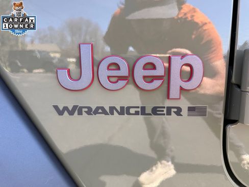 Used 2026 Jeep Wrangler Unlimited Rubicon AWD/4WD image 17