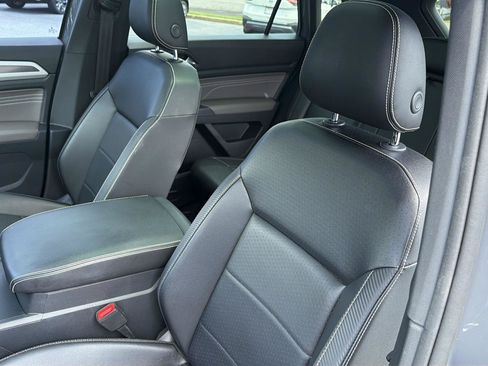 Used 2021 Volkswagen Atlas Cross Sport SE FWD image 28