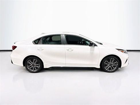 Used 2023 Kia Forte GT-Line w/ GT-Line Premium Package image 8