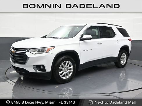 Used 2021 Chevrolet Traverse LT FWD image 1