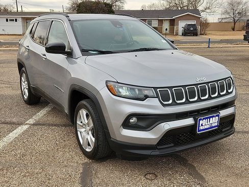 Used 2022 Jeep Compass Latitude w/ Sun and Sound Group image 4