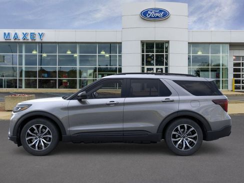 New 2026 Ford Explorer ST-Line image 3