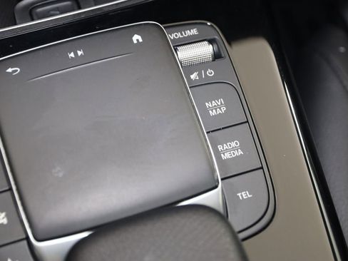 Used 2021 Mercedes-Benz CLA 250 4MATIC w/ Premium Package image 31