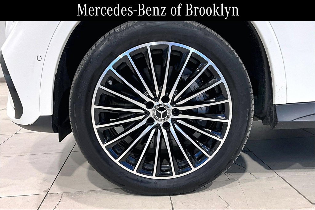 Used 2023 Mercedes-Benz GLC 300 4MATIC image 10