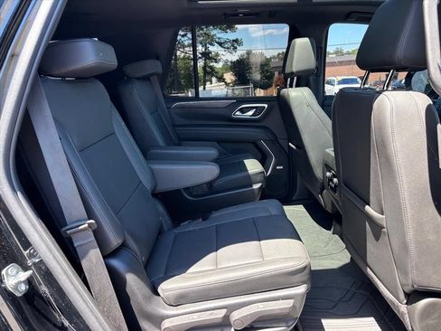 Used 2024 Chevrolet Tahoe Z71 w/ Luxury Package AWD/4WD image 13