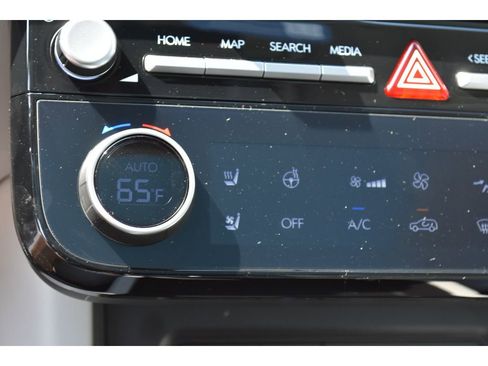 New 2025 Hyundai Tucson Limited image 27