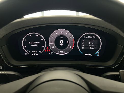 Certified 2025 Porsche Cayenne Coupe image 21