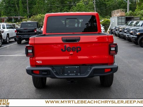 New 2025 Jeep Gladiator Sport w/ Premium Package image 5