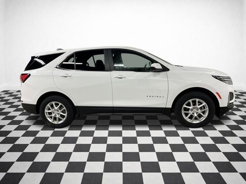 Used 2024 Chevrolet Equinox LT AWD/4WD image 2