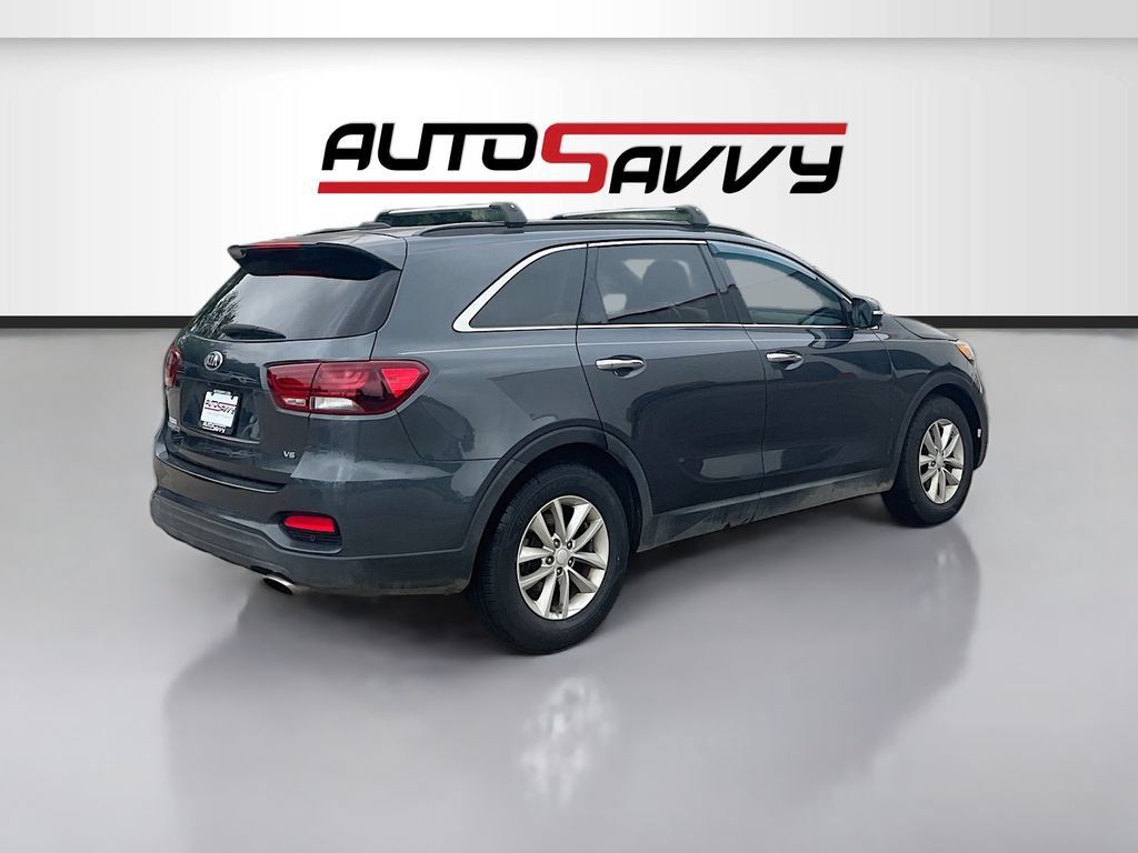 Used 2019 Kia Sorento S FWD image 7