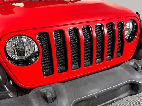 Used 2022 Jeep Wrangler Unlimited Sport AWD/4WD image 31