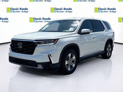 Certified 2025 Honda Pilot EX-L image 3