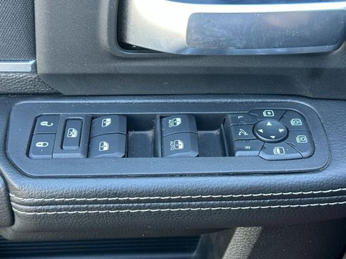 Used 2025 RAM 3500 Big Horn AWD/4WD image 12