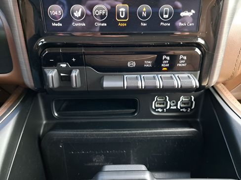 Used 2021 RAM 3500 Limited AWD/4WD image 16