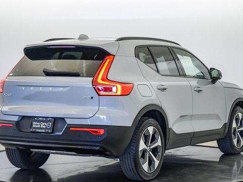 Certified 2026 Volvo XC40 B5 Plus w/ Protection Package Premier AWD/4WD image 5