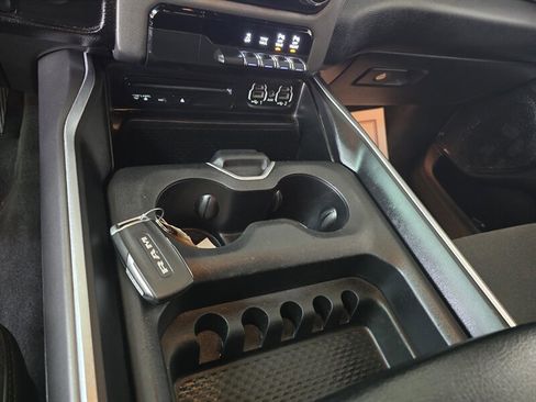 Used 2019 RAM 1500 Big Horn image 21