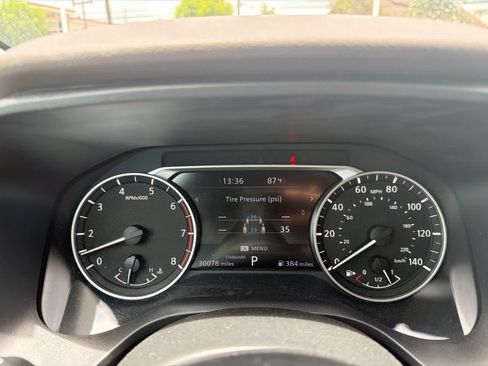 Used 2023 Nissan Rogue S FWD image 6