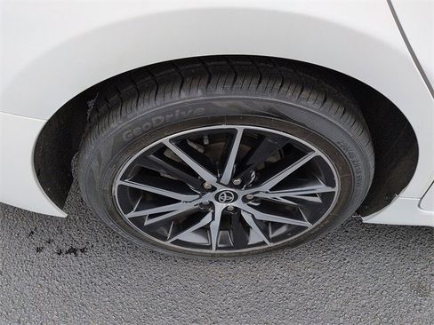 Certified 2023 Toyota Camry SE image 9