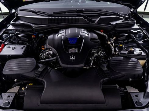 Used 2022 Maserati Ghibli Modena image 59