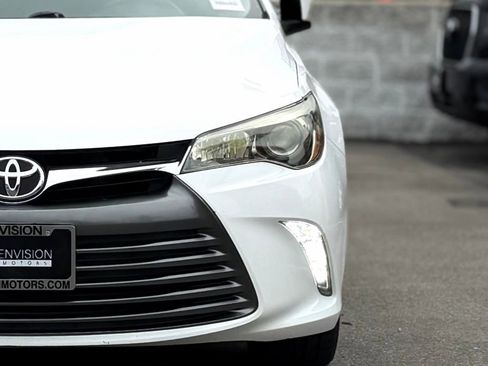 Used 2017 Toyota Camry LE image 4